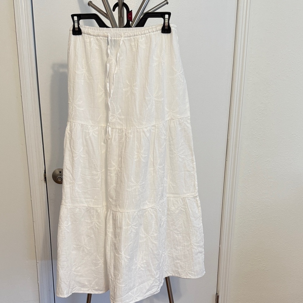 Shade & Shore White Maxi Skirt